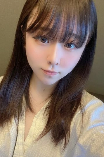 美尻♡色白グラマラスbody♡ピンク色のオマンコ♡えりなちゃん♡電マでイキ連発♡中.出しエッチ♡