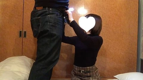 【先着30名500円オフ】りこ19歳_1・顔射インタビュー（13）。厳格な家に育った地味JDが夢のために大量生顔射される一部始終（055）6