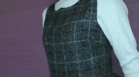 ★緊急先着★サポート校卒18歳★無邪気に初体験★大量潮噴き・膣内中出しを撮影した衝撃のスマホ原版【先着高画質特典付き】2