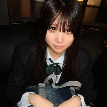 [期間限定で大放出!15000pt➡1980pt]無修正＜キツマン❤指1本ギリギリ締まり抜群名器マンコ＞アフスクハメ撮り！物静かで経験回数2回しかない純粋すぎる発育途上の制服ぷにマンに中出し！