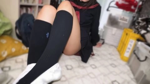 【FC2基準超越】生活崩壊寸前の18歳。青春換金中出し記録。※再販売の予定はありません。0