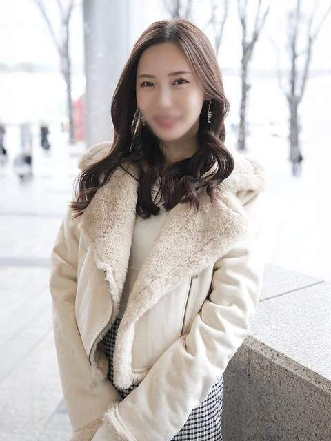 【神回】ドM長身美人奥様が性癖マッチ率90%以上の高精度マチアプで旦那以外の絶倫ちんぽに突かれまくってメス堕ち中出し★あさみさん・31歳★0