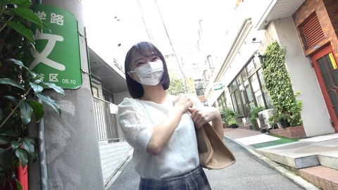 笑顔あふれるアニオタJD１９歳　初めての大量潮吹きで赤面のなか、続けてサプライズの2回戦中出し。0