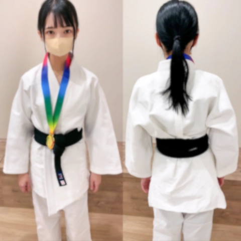 【緊急4K】新品１４４㎝１８歳 最軽量級柔道選手 練習後 嬉し恥ずかし膜喪失 プライベート個撮【原版品質】0